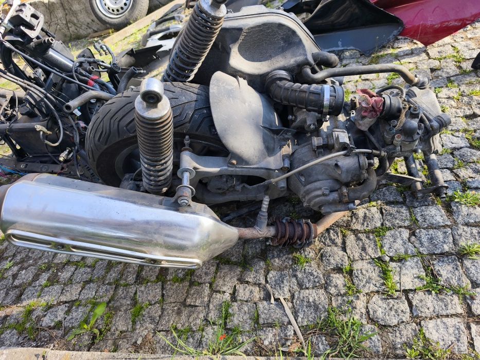 Piaggio MP3 250ccm + drugi na części
