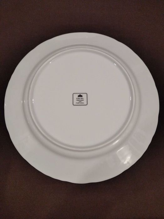Excel: 3+8 pratos de porcelana portuguesa