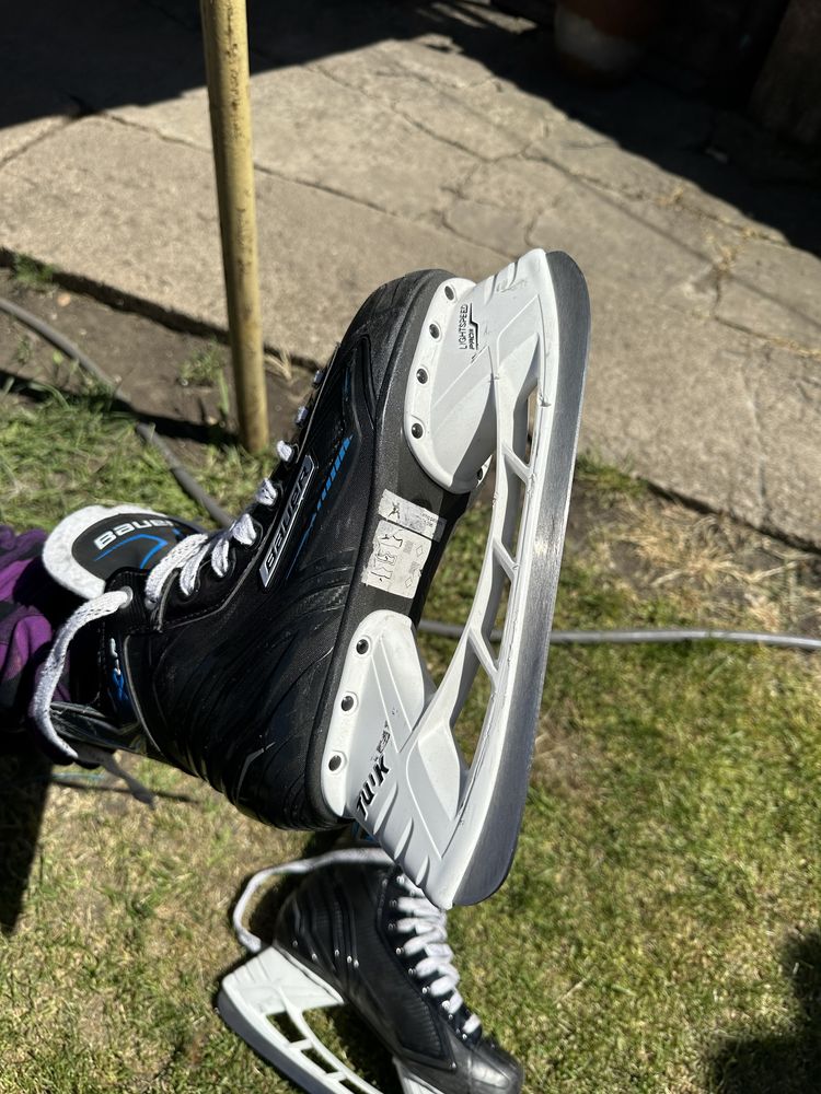 Продам ковзани Bauer