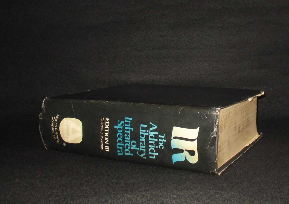 Livro The Aldrich Library of Infrared Spectra Pouchert Edition III