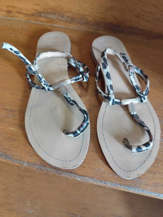 Sandálias animal print Seaside tamanho 37