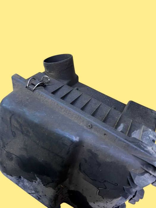Корпус повітряного фільтра Vito 638 2.3D