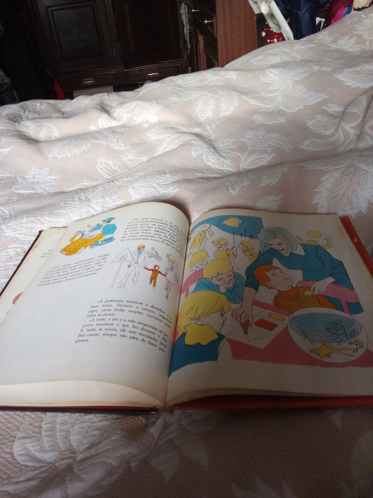 Vendo livro vida sexual enciclopedia dos 7 aos 9