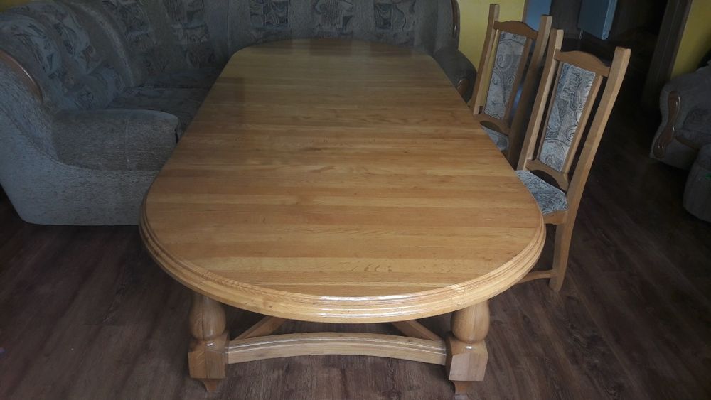 Stół dębowy + 12 krzeseł dębowych