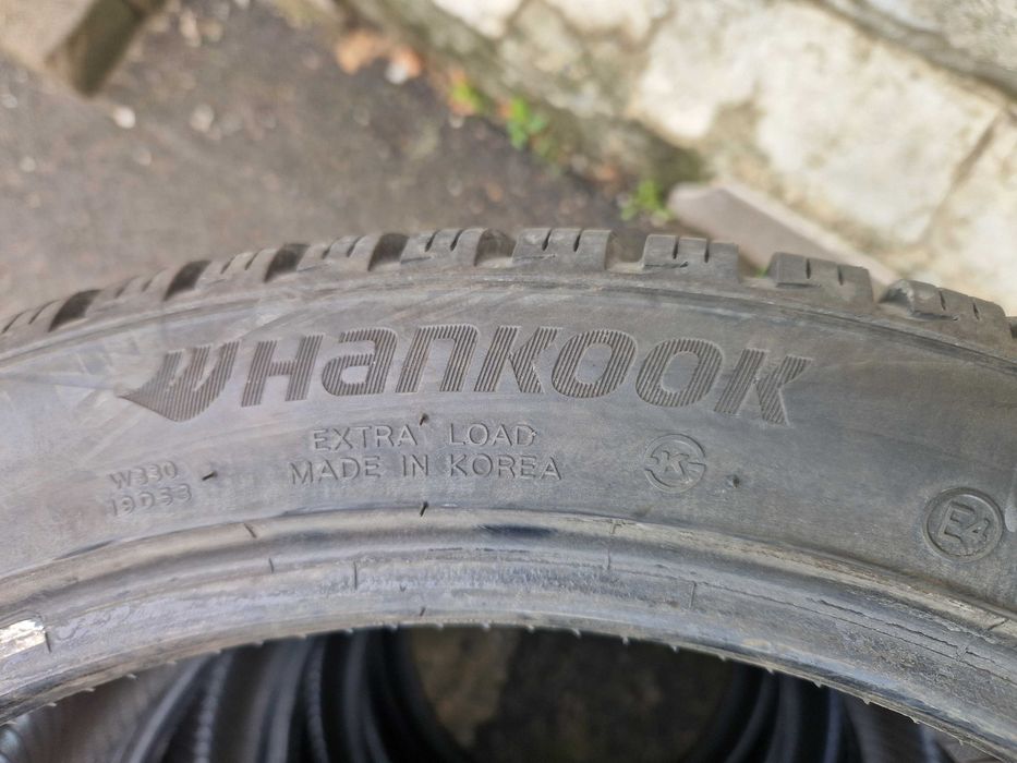 Opony Zimowe Hankook 245/40/R19