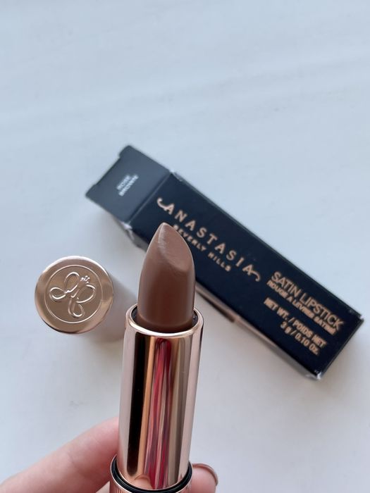 Помада Anastasia Beverly Hills Satin Lipstick, цвет Rose Brown