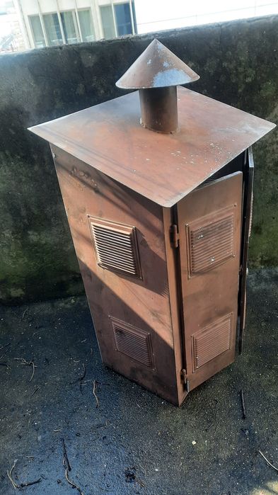 Casota de parede para esquentador