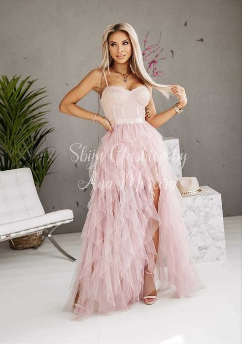 Vestido rosa ideal para festa