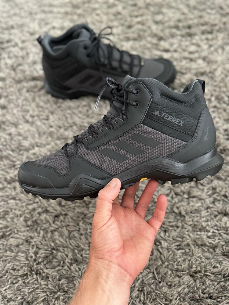 Кроссовки adidas Terrex AX3 Mid GORE-TEX Hiking Shoes - Black