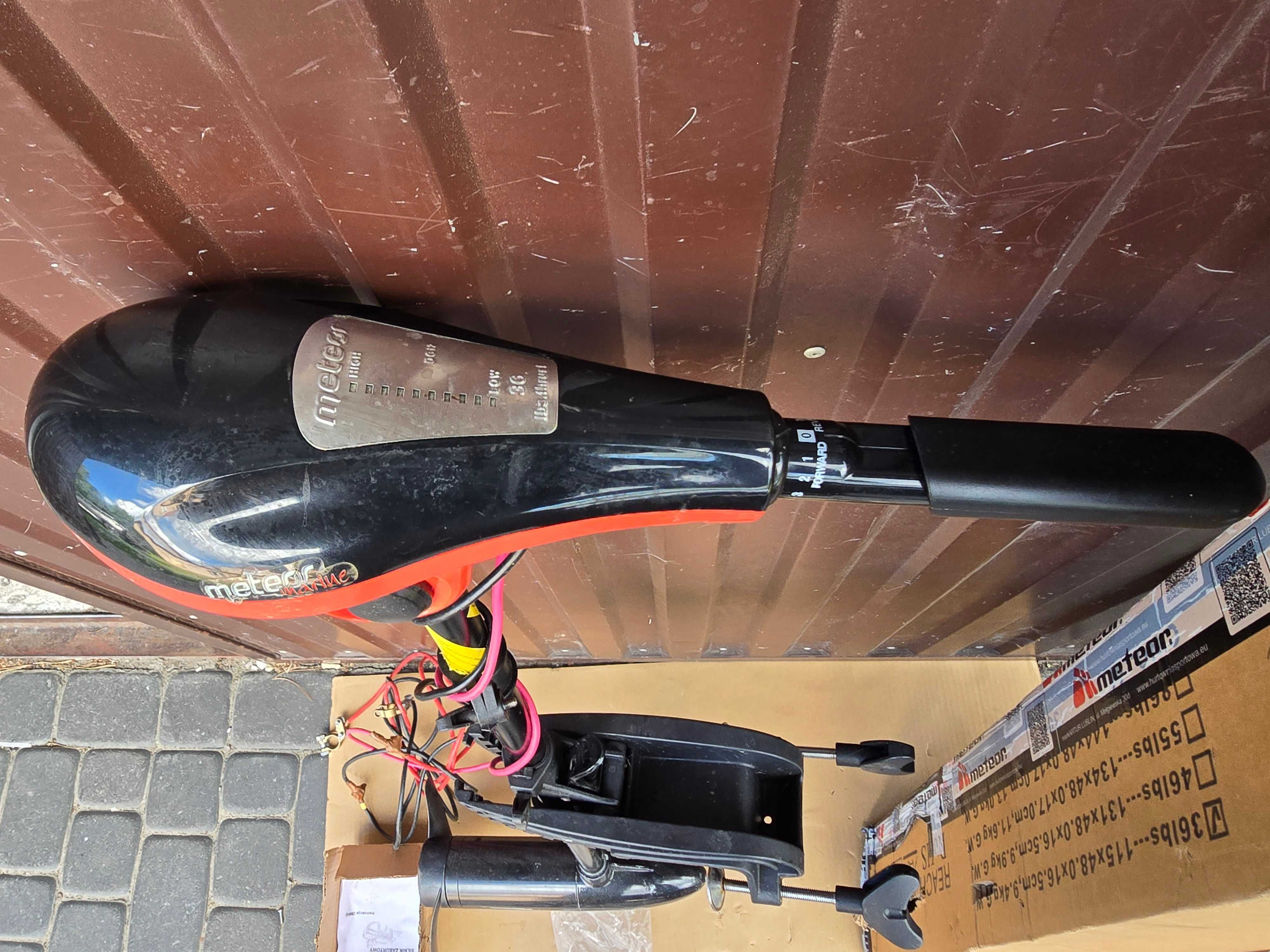 Silnik pontonu łodzi Meteor Marine 36 LBS