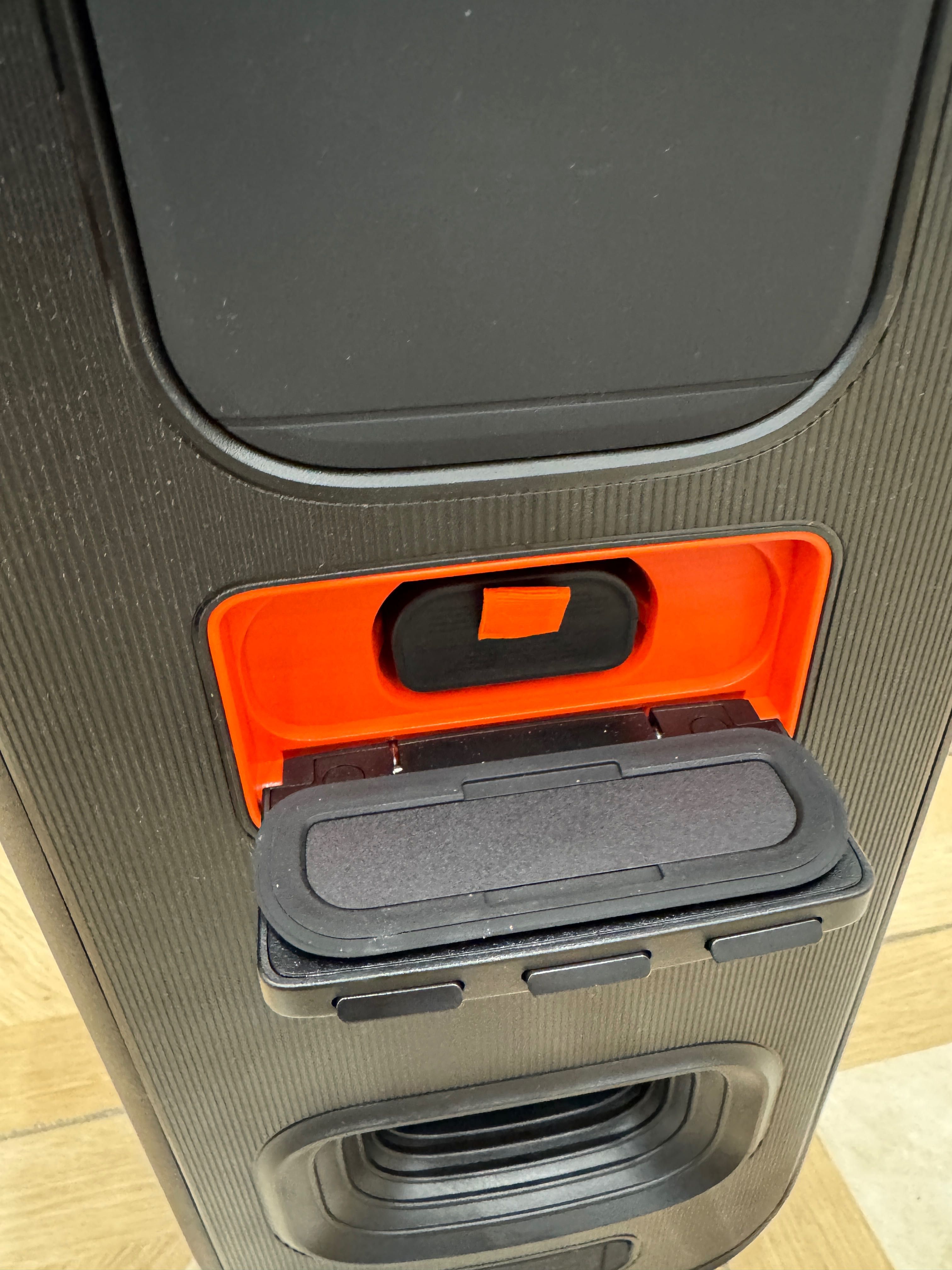 Колонка JBL PARTYBOX CLUB 120 з Мікрофоном 12 годин 160Вт
