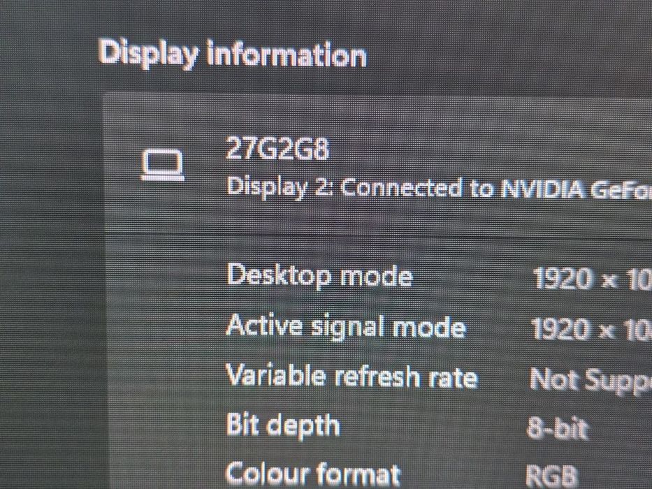 Monitor Gaming AOC 27" 240Hz (0.5ms) Curvo