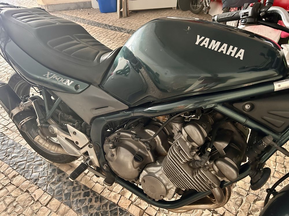 Yamaha XJ600S de 2002