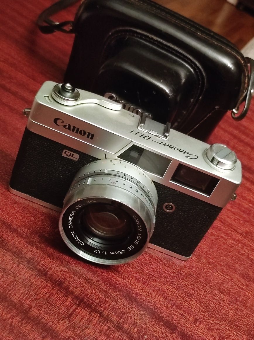 Stary japoński Apart fotograficzny Canon QL z futerałem lata 70