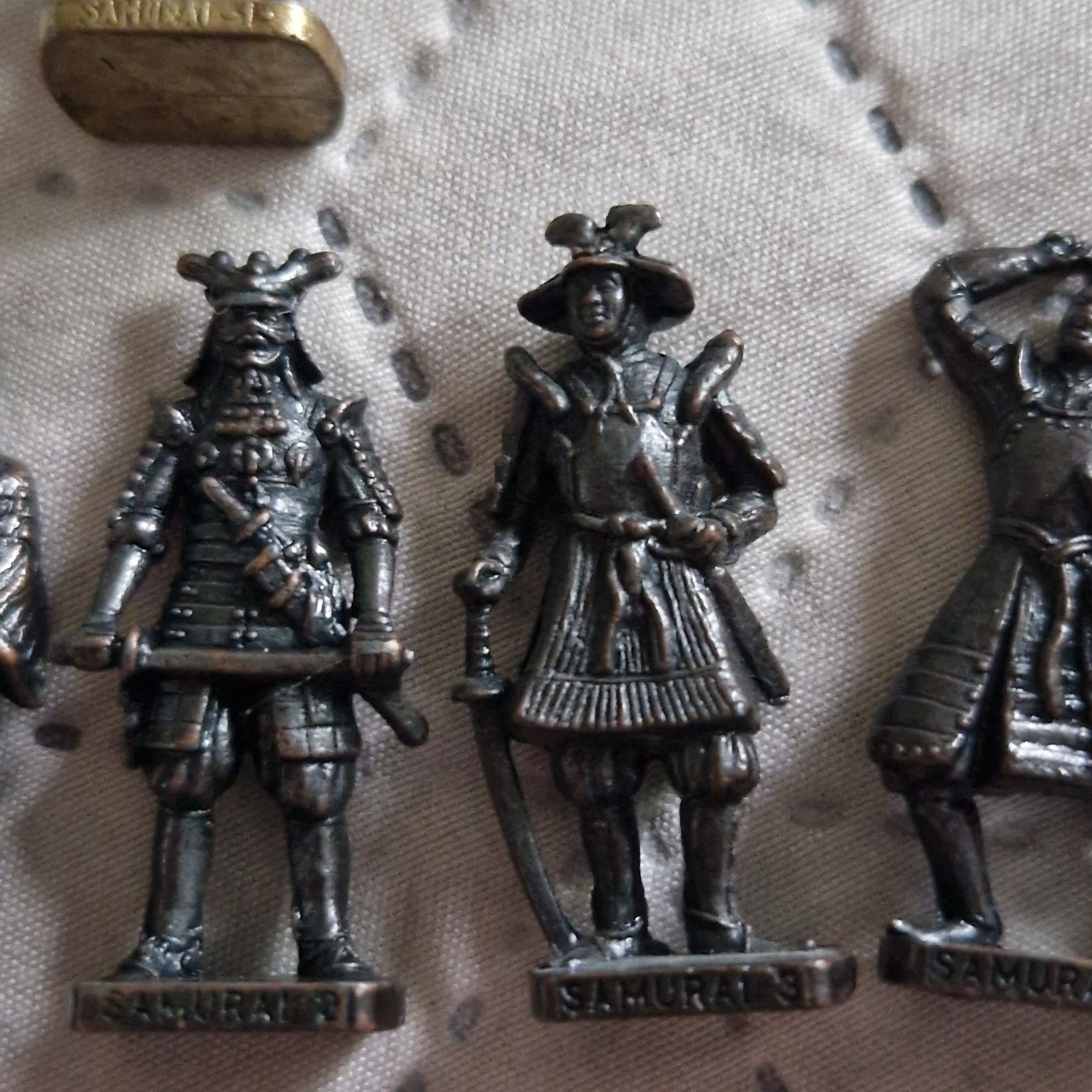 Samuraj metalowe figurki z Kinder niespodzianka