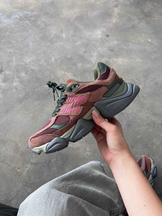 New Balance 9060 Burgundy