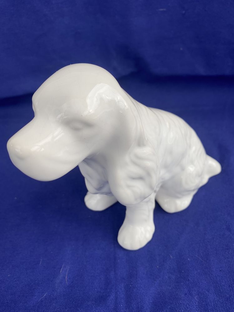 Estatueta Cão de loiça