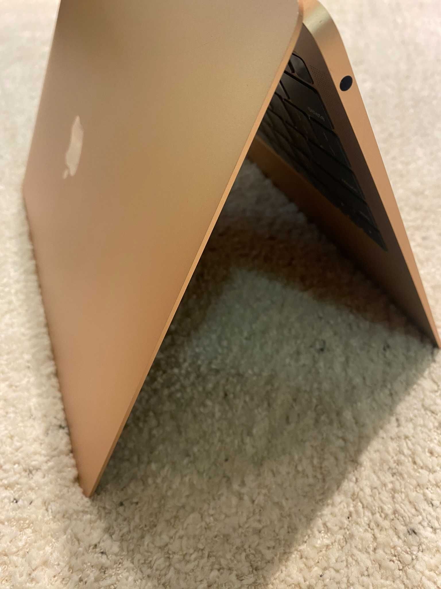 Apple MacBook Air 13 2019 i5 8GB RAM 128GB SSD kolor ROSE GOLD