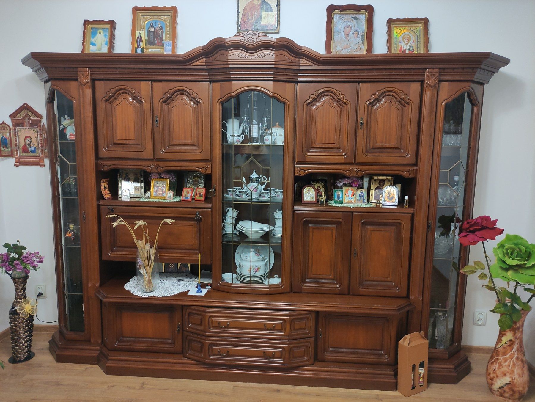 Продам дерев'яну стінку, продам шафу