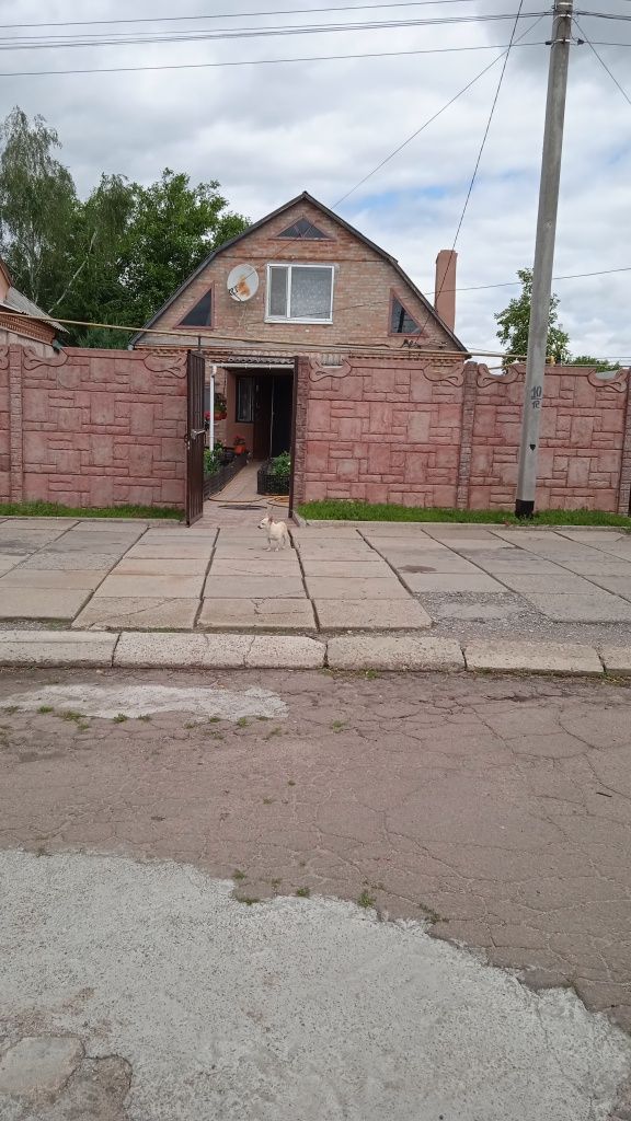 Продам будинок 2х поверховий