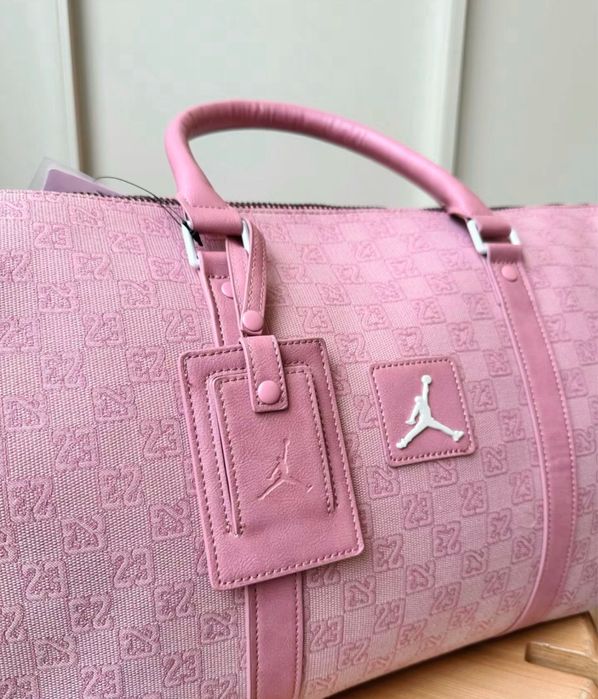 Дорожня сумка Air Jordan Monogram Duufle Bag рожева ОРИГІНАЛ
