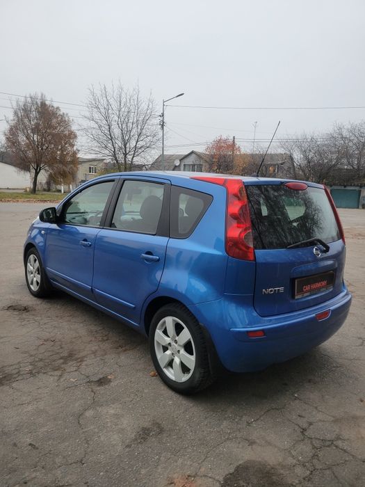 Nissan Note 2007 1.6 автомат