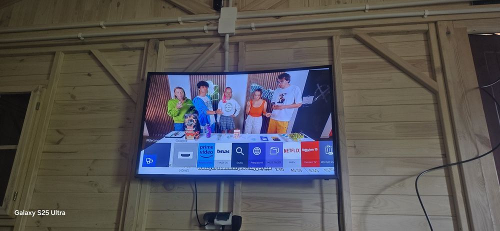 Samsung 40” Curved Smart TV -Model UE40J6300AK