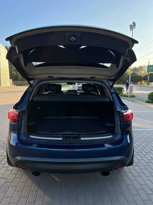 Infiniti QX70 продам в ідеальному стані