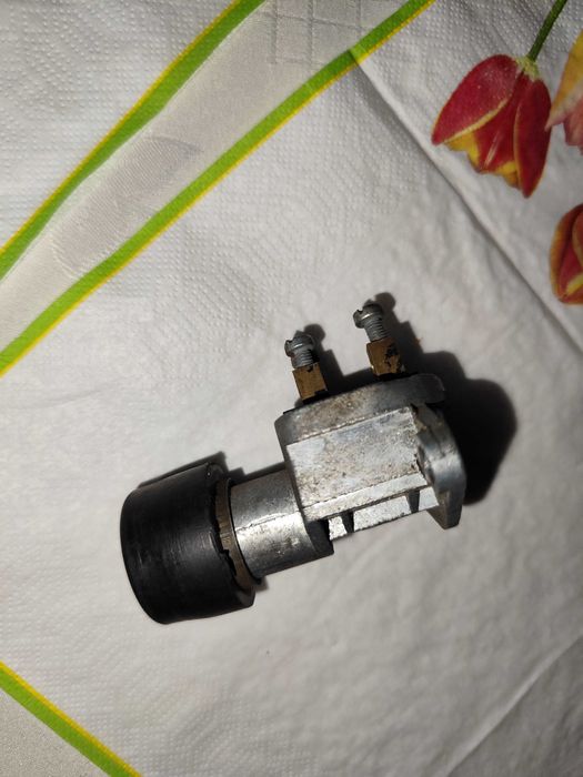 Nożny przełącznik świateł syrena 105