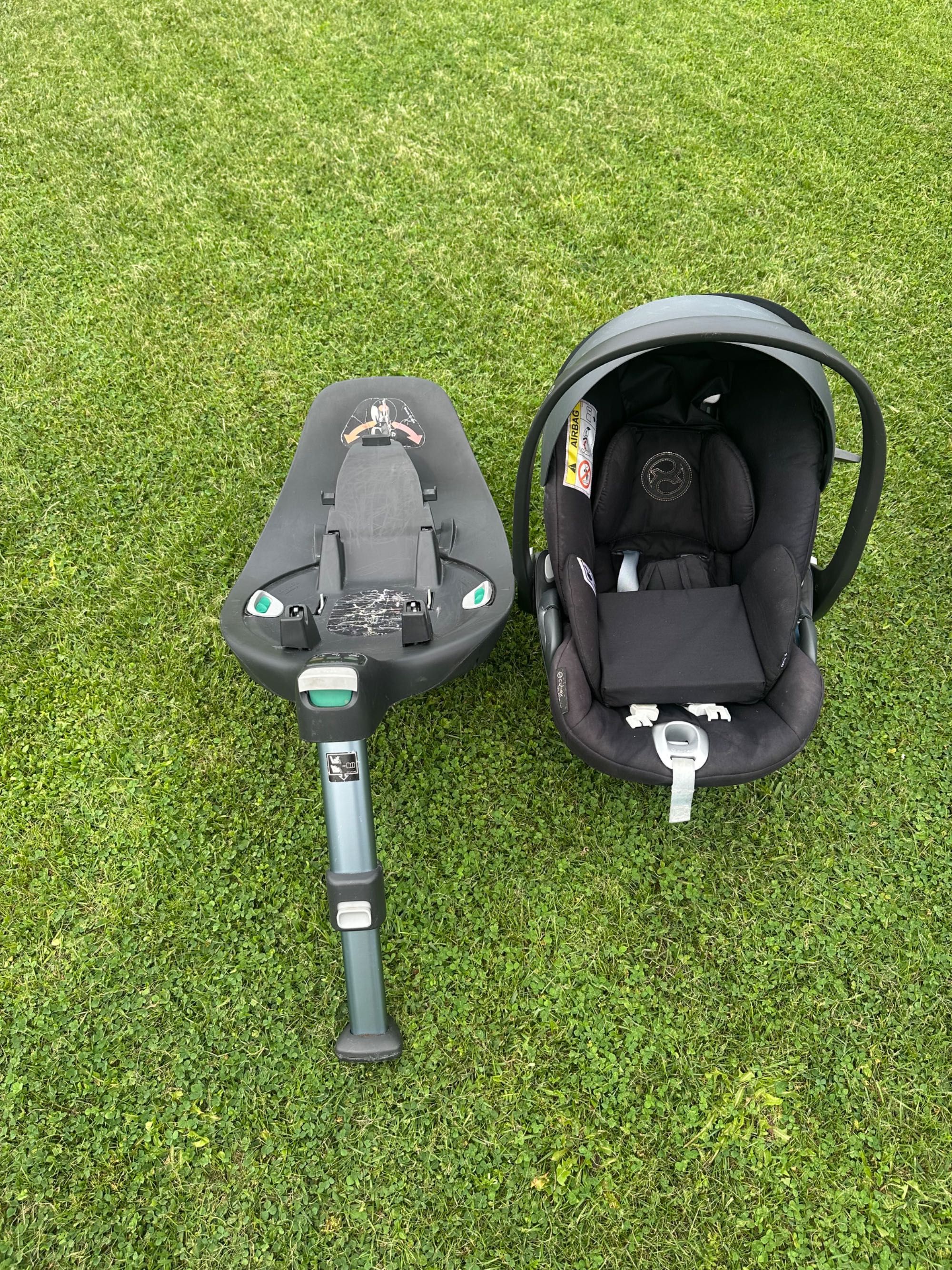 Zestaw fotelików samochodowych Cybex z bazą ISOFIX obrotową