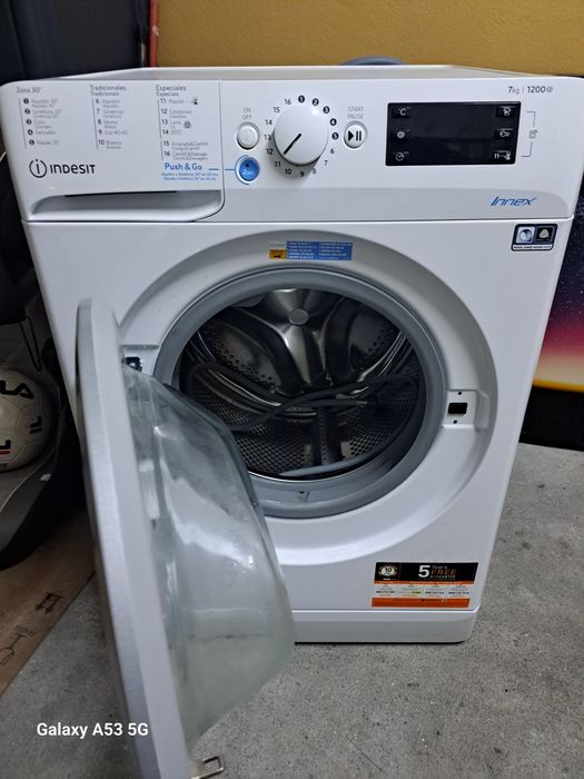 Maquina de lavar roupa Indesit