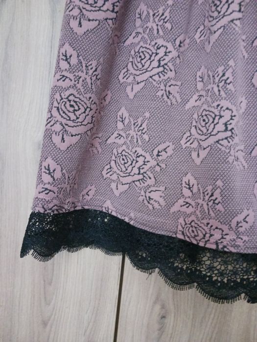 Sukienka Boohoo rozmiar 44