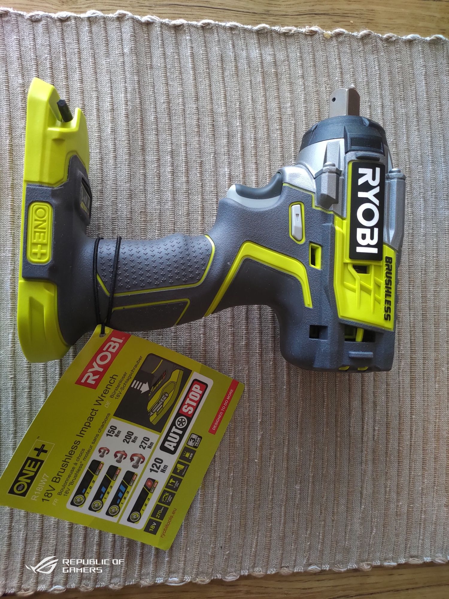 RYOBI r18iw7. Klucz udarowy