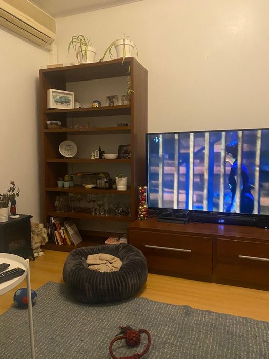 Estante em ótimo estado