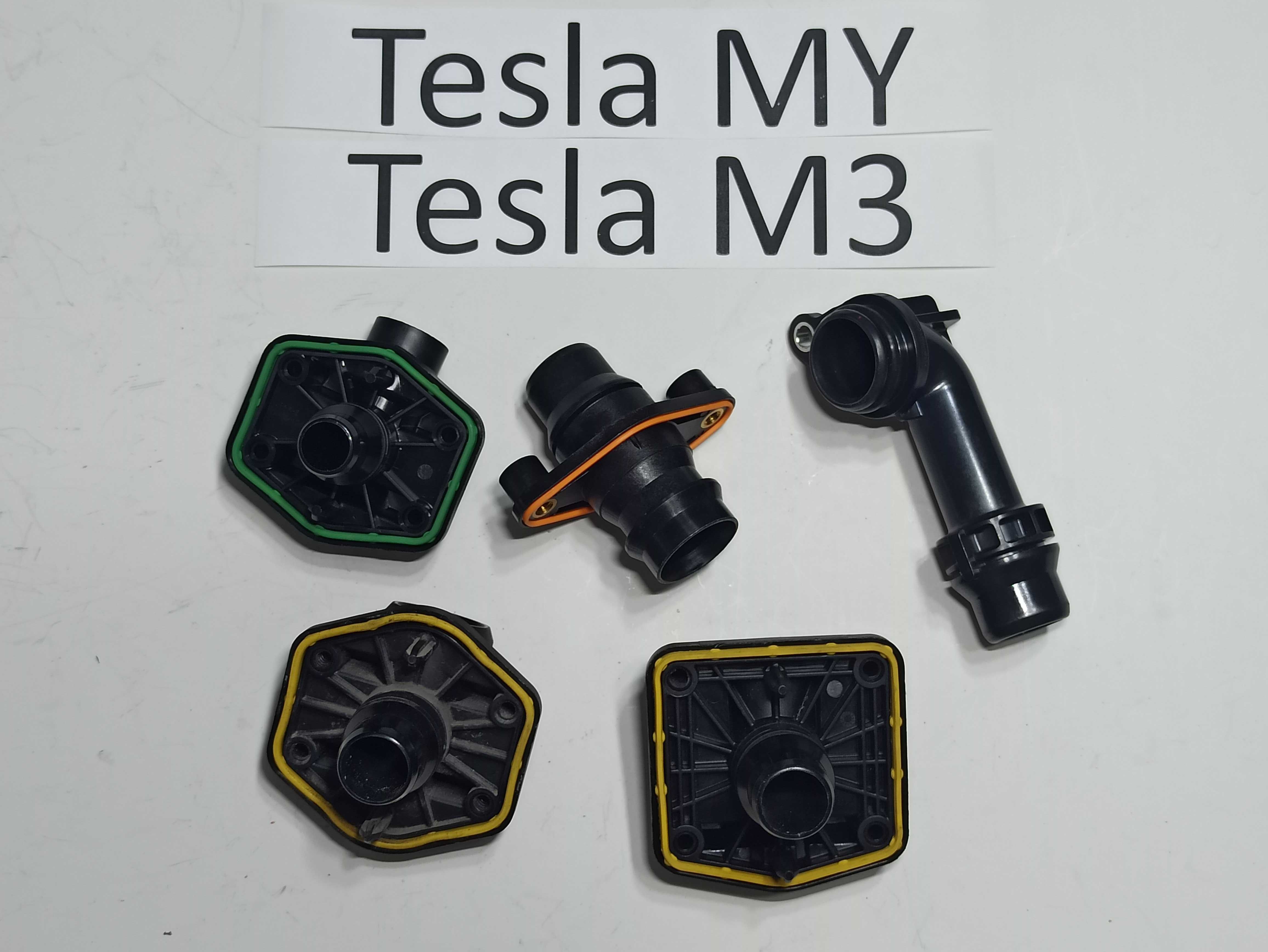 Перехідник патрубка (штуцери) охолодження батареї, двигуна Tesla M3 MY