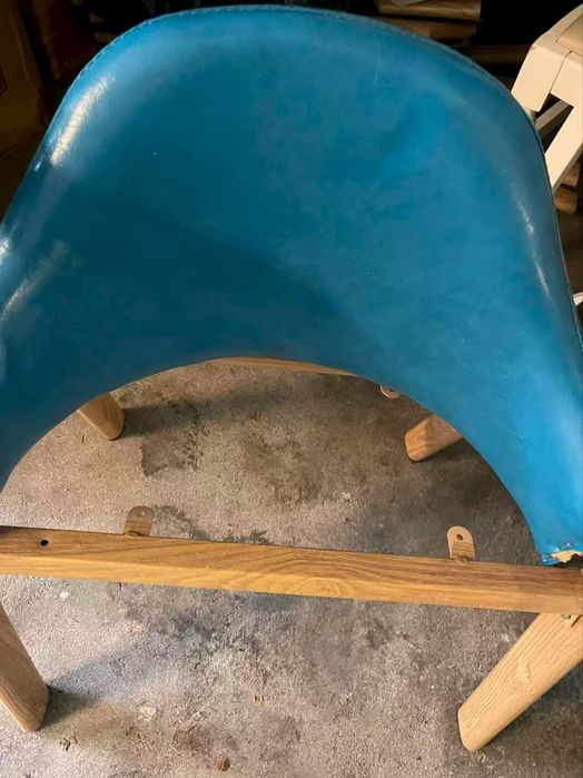 Conjunto de Mesas e Cadeiras Novas – Ideal para Cafés e Restaura