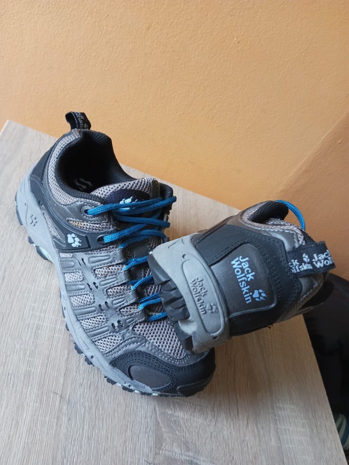 Jack Wolfskin biegówki terenowe 38