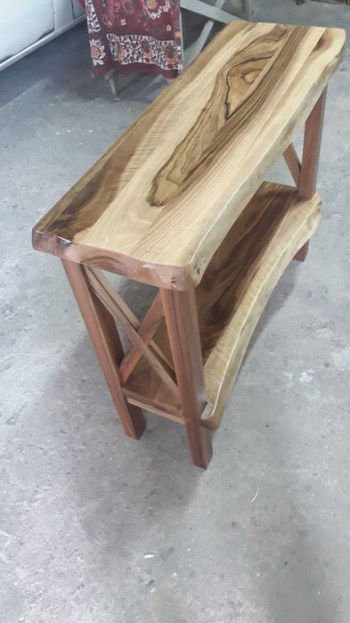 Konsola orzech włoski