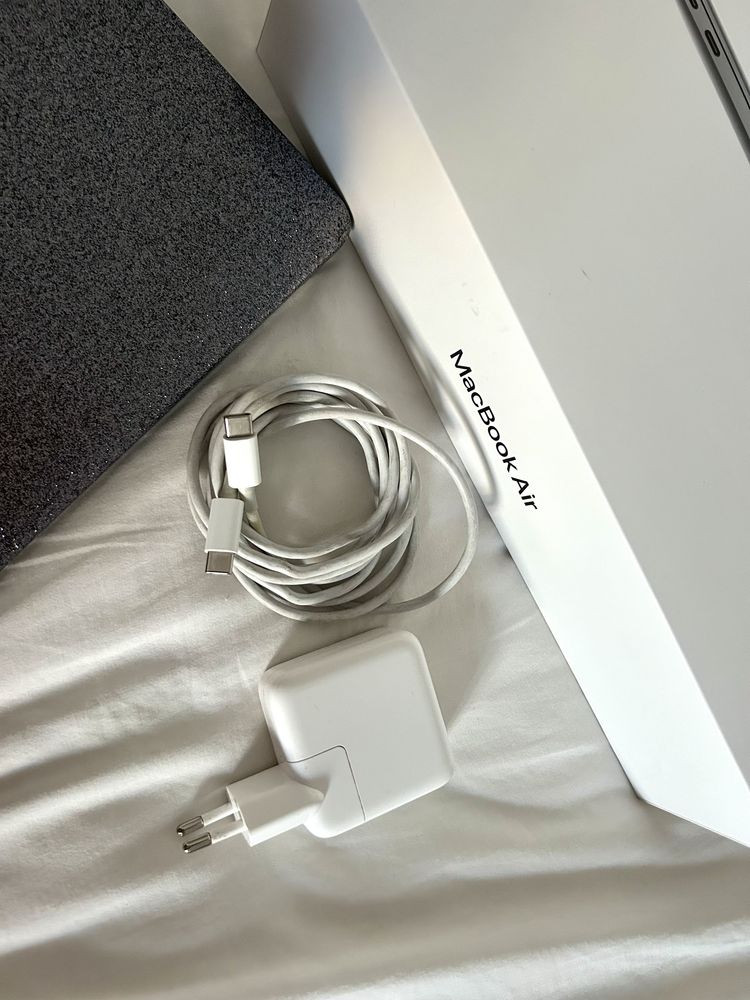 Macbook Air 13" | 2020 | M1 | 256Gb