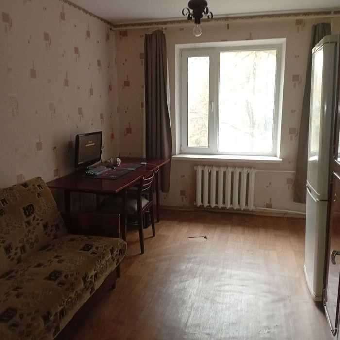 Продаю 3 комнатную квартиру на Пл. Победы