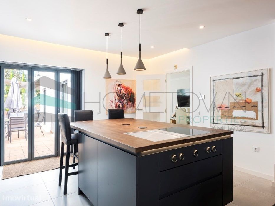 Moradia T4 com piscina e jardim - CONTRATO DE ARRENDAMENTO ANUAL