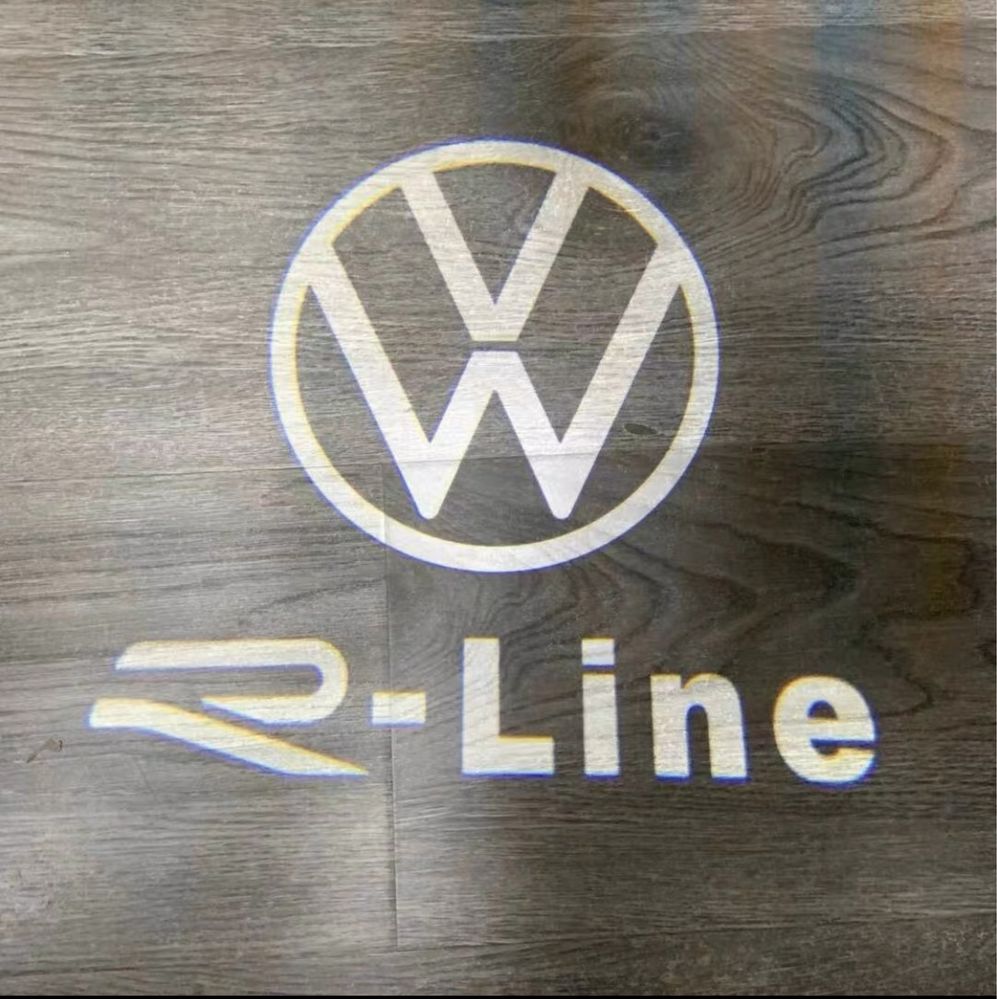 Плафон штатная LED подсветка двери с логотипом VW Volkswagen R-line