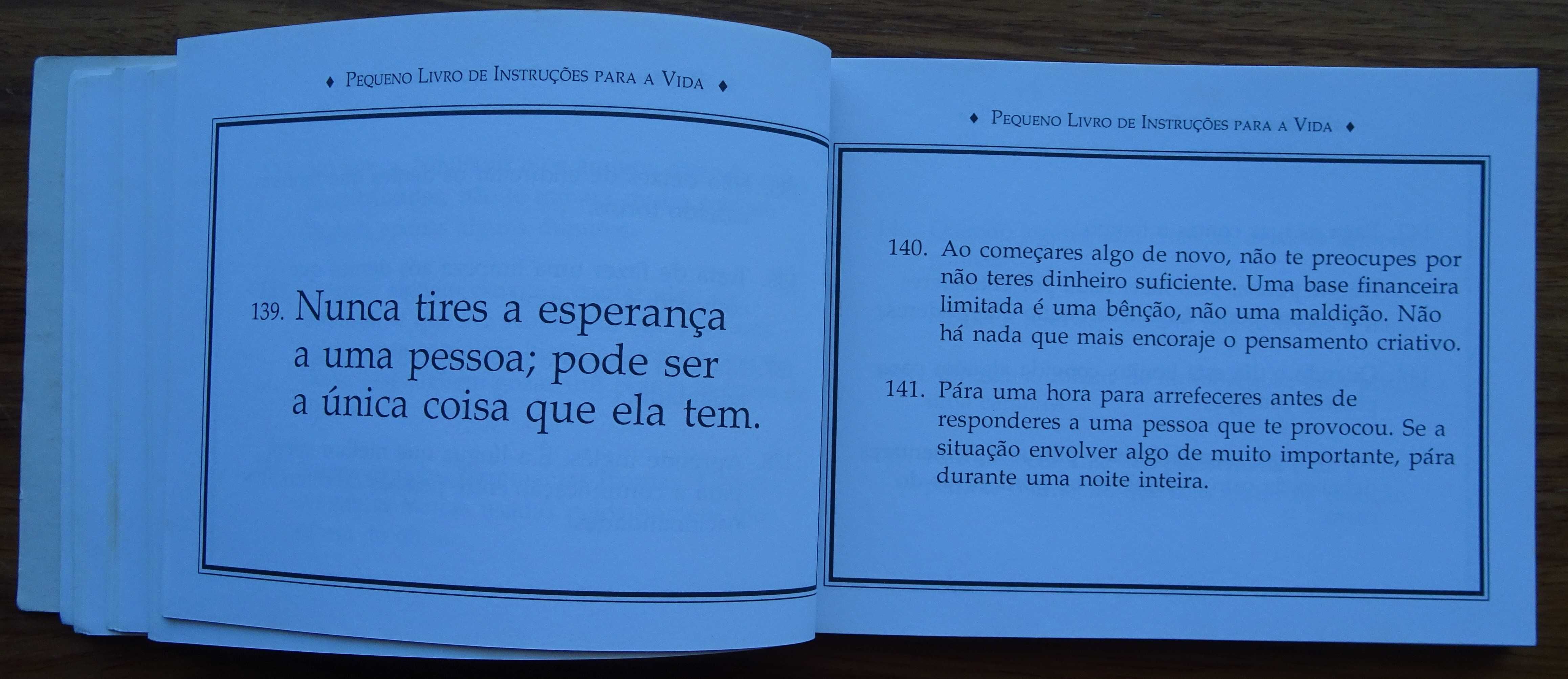 Pequeno Livro de Instruções para A Vida