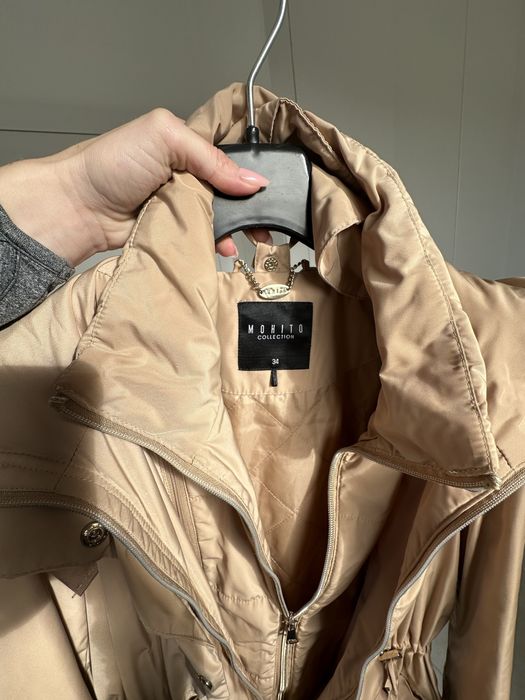 Kurtka parka z podpinką hydrofobowy material ściągana w pasie Mohito