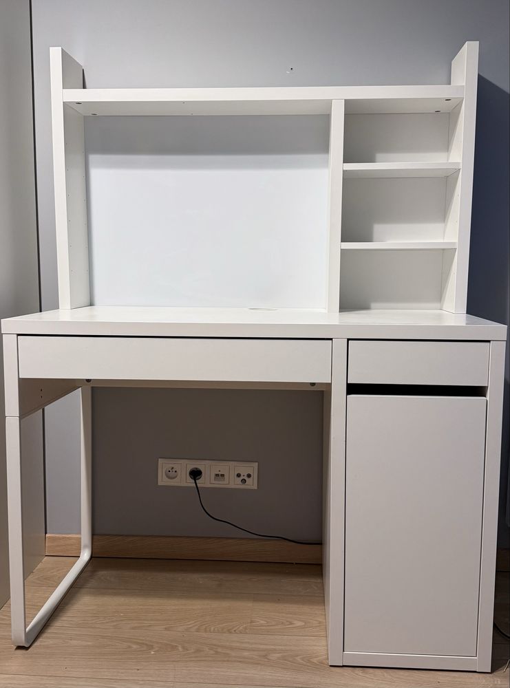 Biurko Micke ikea 105x50 białe dla dzieci