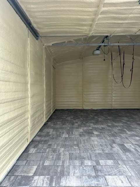 Ocieplanie piana PUR - Ocieplanie poddaszy pianką i celuloza Isocell