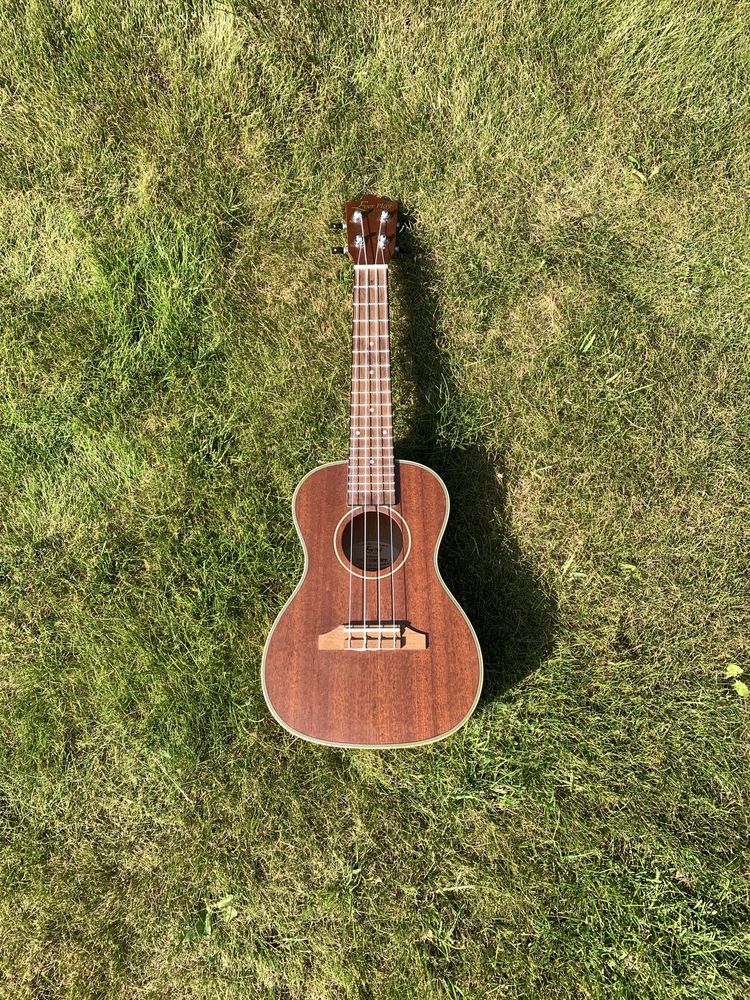 UKU 701C NT ukulele koncertowe