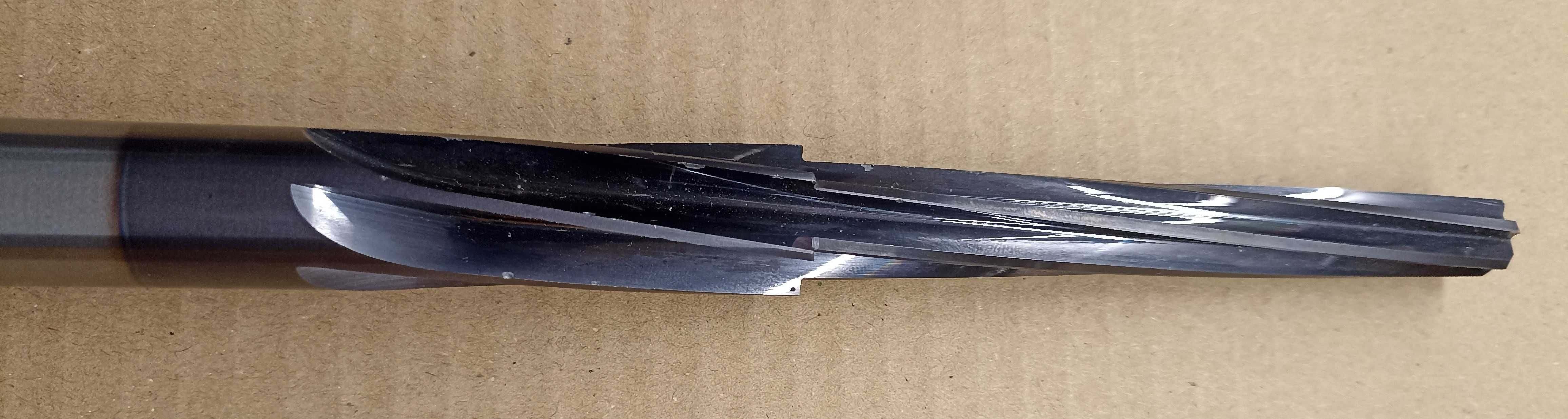 Rozwiertak dwustopniowy węglikowy fi - 11,5 do 19,4 mm