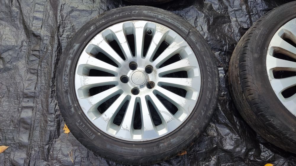 Ford koła 17 całi 225/45/17 opony Pirelli Pizero Nero.
