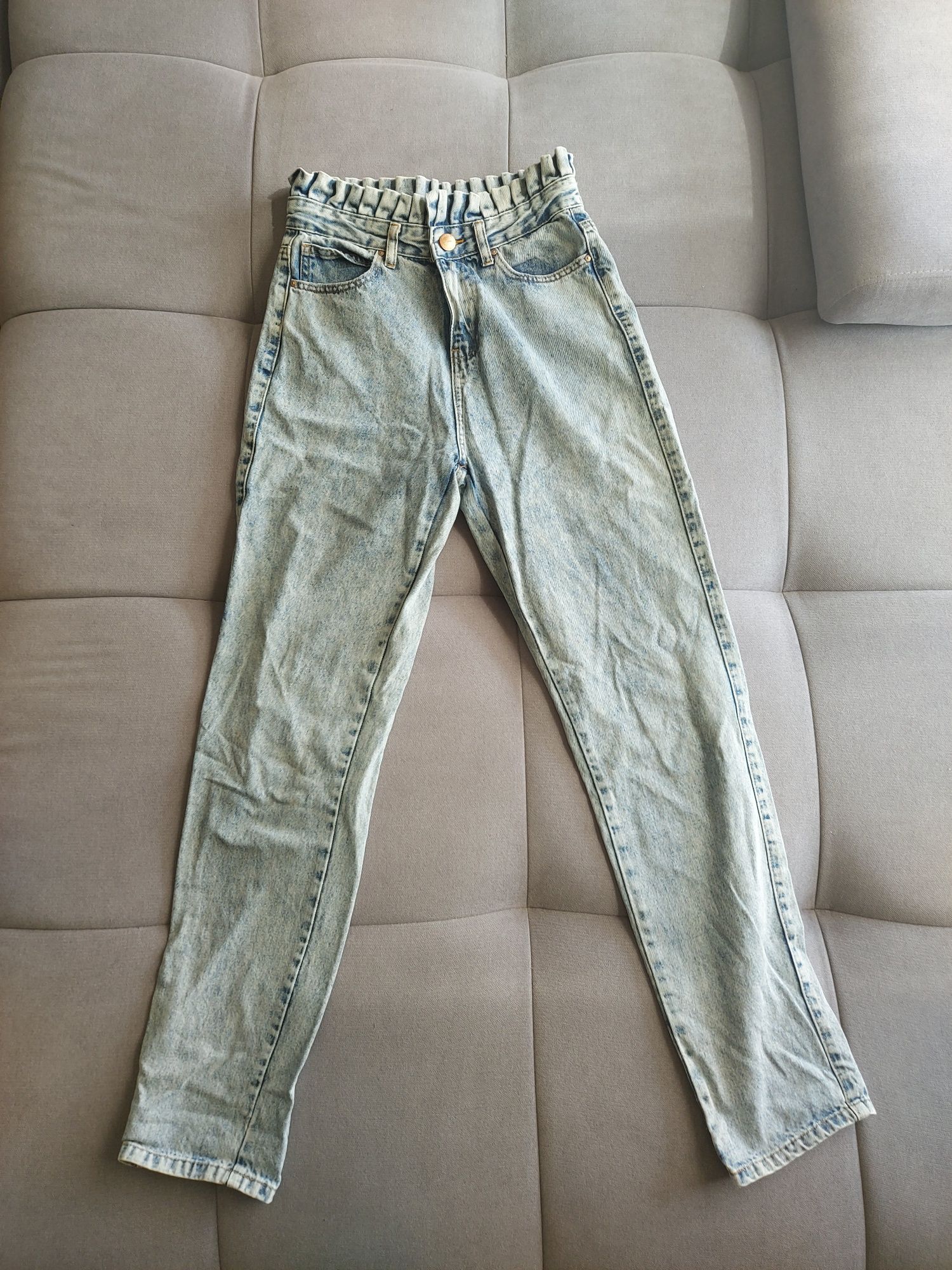 Spodnie jeansowe z wysokim stanem Cropp S